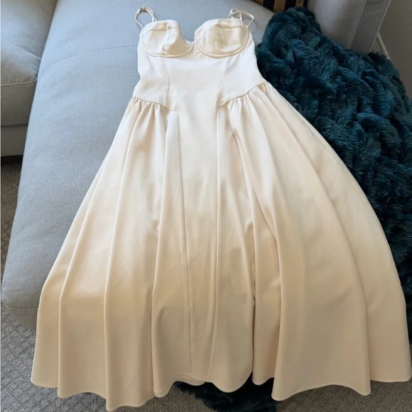 House of CB Samaria corset dress, Regular cup - Picture 4 of 7